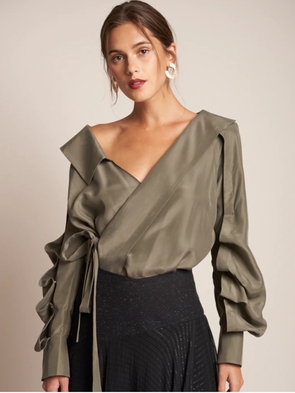 Chelsea and Walker Elizabeth Silk Habotai Blouse NWT Green Balloon Sleeve Size 6